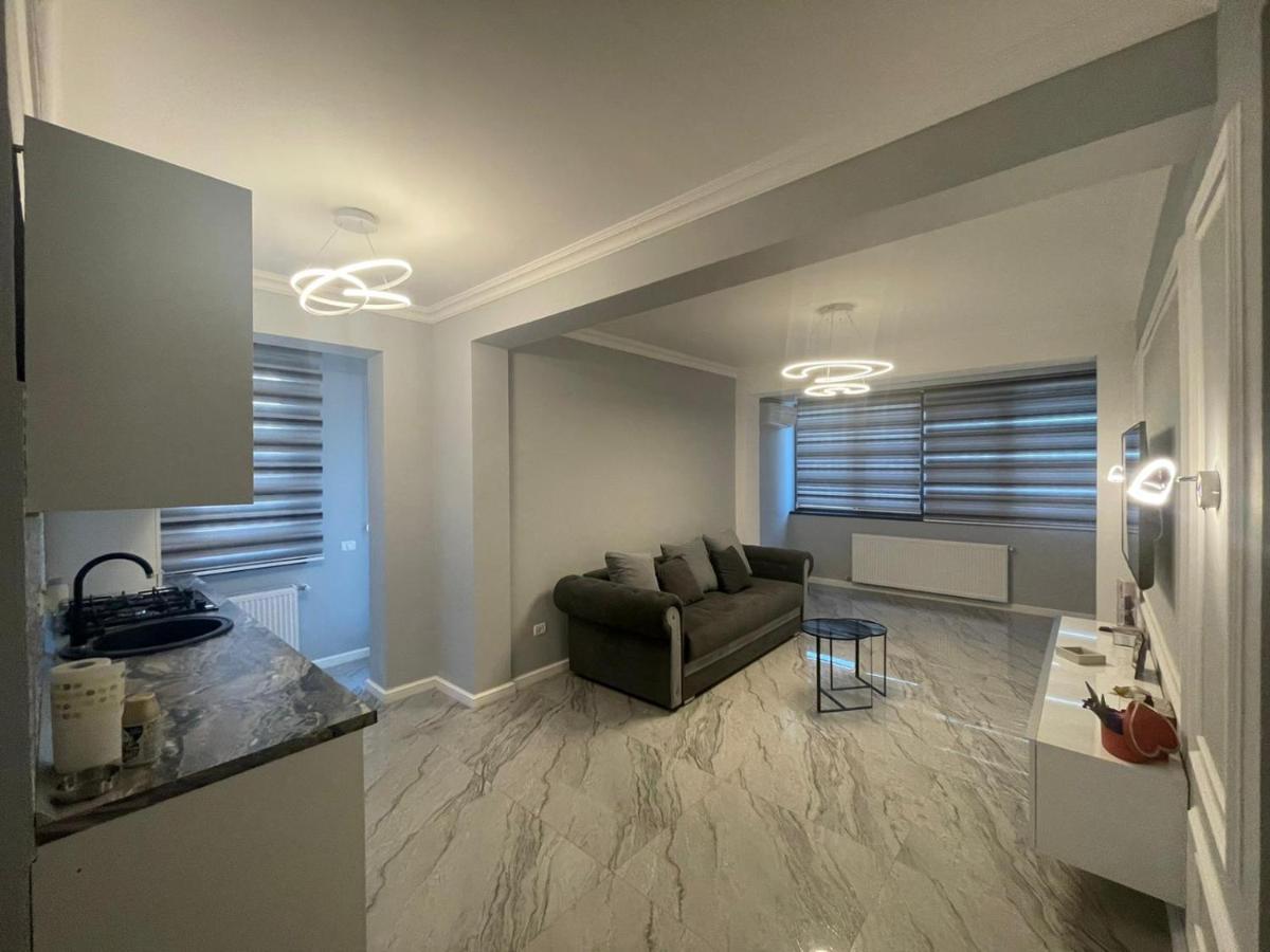 B&P Apartments Mamaia Nord 5 那沃达利 外观 照片
