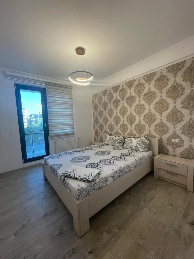 B&P Apartments Mamaia Nord 5 那沃达利 外观 照片